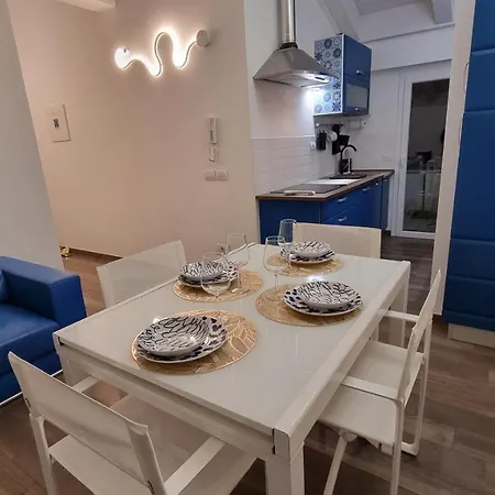 Luxury Design Di Clickaffitti アパート *